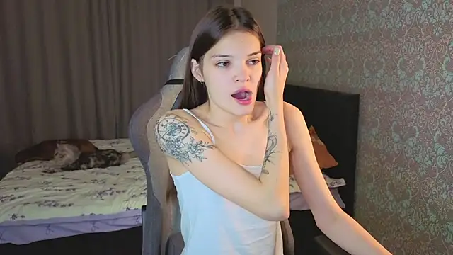 magic shy  online show from October 14, 2025, 1:17 am