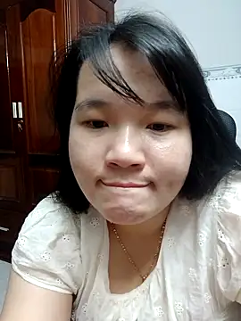  Babyrose  online show from September 28, 2025, 3:52 pm