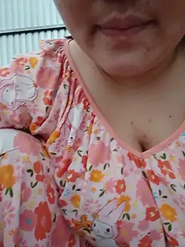  Babyrose  online show from May 28, 2026, 8:22 am