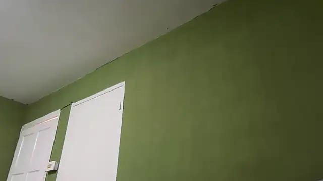 Liaprettygirl online show from February 5, 2026, 7:32 pm