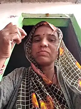 Snapshot of Pinky12A chatting on October 31, 2025, 5:04 am Pinky12A online show from October 31, 2025, 5:04 am