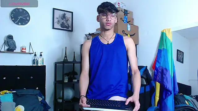 Gael Jones online show from September 28, 2025, 2:24 pm