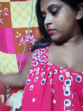 Hot-Show2 online show from September 9, 2025, 4:27 pm