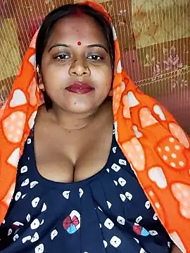 Hot-Show2 online show from January 15, 2026, 4:54 pm