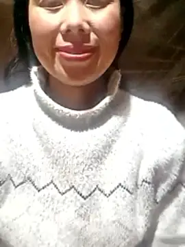 LyyChac online show from November 27, 2025, 12:27 pm