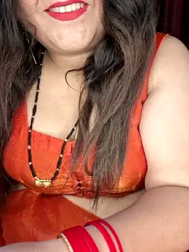 indian-hotmilfs online show from July 2, 2026, 4:24 pm