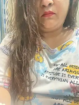 indian-hotmilfs online show from September 18, 2025, 1:36 pm