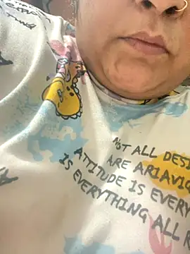 indian-hotmilfs online show from September 26, 2025, 1:29 pm