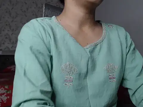 snow white123 online show from September 25, 2025, 8:04 pm