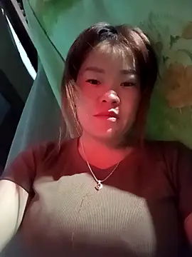 sukabae00 online show from October 25, 2025, 7:03 pm