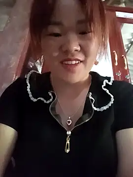 sukabae00 online show from October 4, 2025, 8:27 am