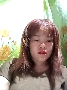 sukabae00 online show from October 13, 2025, 10:43 pm