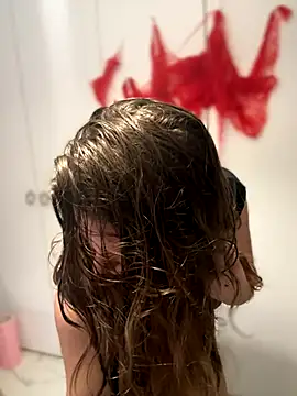 Snapshot of TenderLaGlamor chatting on October 18, 2025, 5:26 pm TenderLaGlamor online show from October 18, 2025, 5:26 pm