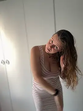 Snapshot of TenderLaGlamor chatting on October 14, 2025, 11:55 am TenderLaGlamor online show from October 14, 2025, 11:55 am