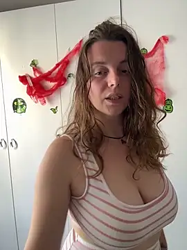 Snapshot of TenderLaGlamor chatting on October 30, 2025, 1:09 pm TenderLaGlamor online show from October 30, 2025, 1:09 pm