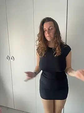 Snapshot of TenderLaGlamor chatting on November 29, 2025, 11:21 am TenderLaGlamor online show from November 29, 2025, 11:21 am