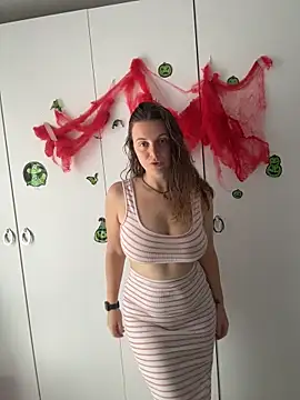 Snapshot of TenderLaGlamor chatting on October 26, 2025, 11:21 am TenderLaGlamor online show from October 26, 2025, 11:21 am