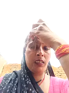 Snapshot of Arti13A chatting on February 20, 2026, 9:33 am Arti13A online show from February 20, 2026, 9:33 am