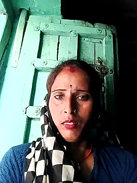 Snapshot of Arti13A chatting on May 14, 2026, 12:40 am Arti13A online show from May 14, 2026, 12:40 am