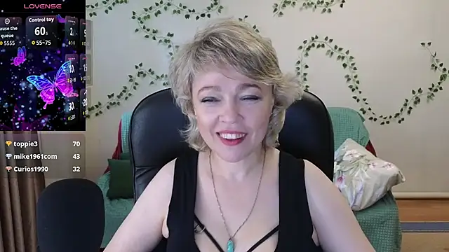 Snapshot of Rosette_Pricky chatting on July 16, 2026, 2:14 pm Rosette Pricky online show from July 16, 2026, 2:14 pm