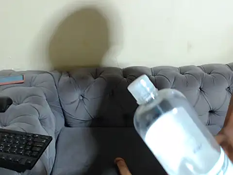 PrettyHeartz online show from October 1, 2025, 9:29 pm