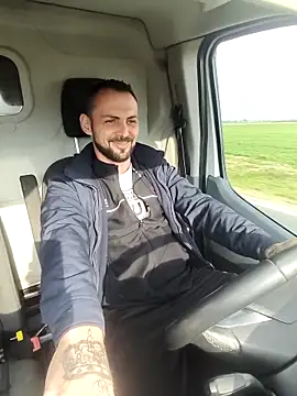 papichulo0099 online show from March 19, 2026, 7:08 am