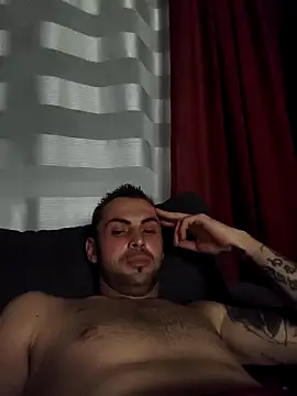 papichulo0099 online show from November 3, 2025, 8:23 pm