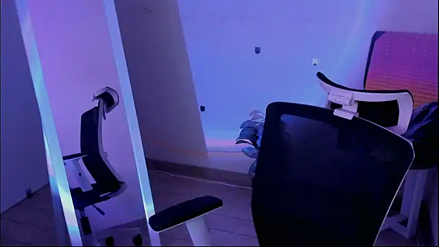 Sandra Curly online show from December 13, 2025, 8:04 pm