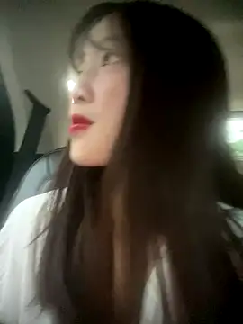 Snapshot of littleqiu chatting on October 1, 2025, 9:25 am littleqiu online show from October 1, 2025, 9:25 am