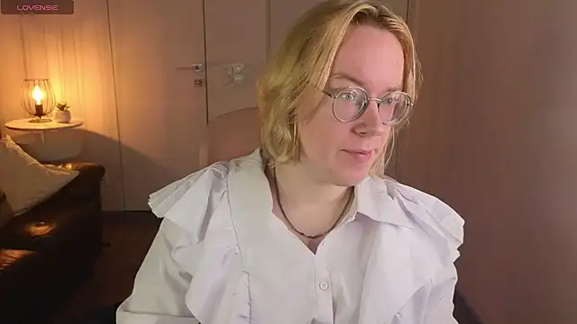 Snapshot of Amanda_Butlerr chatting on July 4, 2026, 1:48 pm Amanda Butlerr online show from July 4, 2026, 1:48 pm