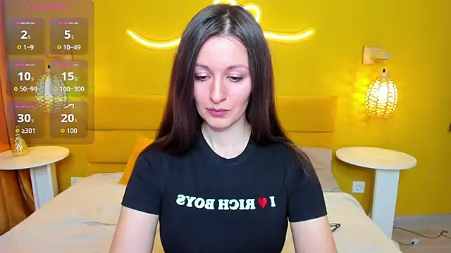 Joan Nelson online show from April 2, 2026, 1:24 am