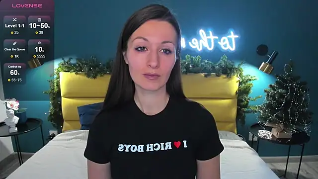 Joan Nelson online show from December 18, 2025, 1:33 am