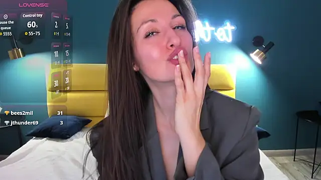 Joan Nelson online show from March 18, 2026, 1:31 am