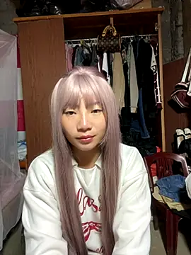 AAANINE22 online show from October 6, 2025, 6:14 am