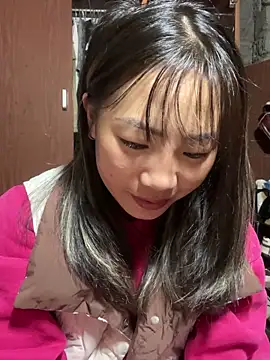 AAANINE22 online show from September 26, 2025, 1:23 am