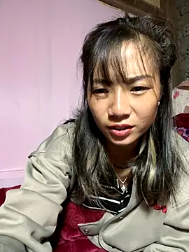 AAANINE22 online show from September 19, 2025, 1:48 pm