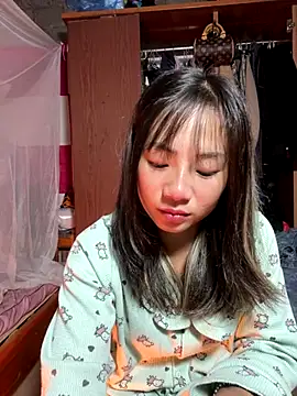 AAANINE22 online show from September 28, 2025, 12:23 pm