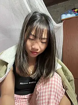 AAANINE22 online show from September 21, 2025, 1:44 am