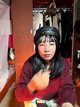 AAANINE22 online show from October 23, 2025, 1:10 pm