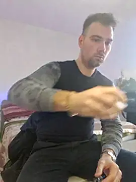 mrlyuis online show from January 7, 2026, 11:37 am