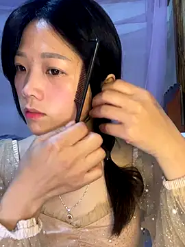 thaoyeuuu online show from September 15, 2025, 1:33 pm