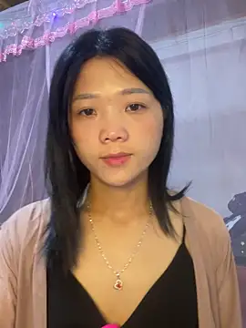 thaoyeuuu online show from September 27, 2025, 4:18 am