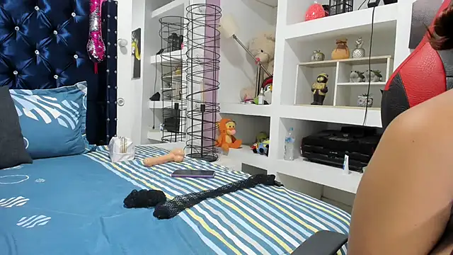 Snapshot of elianaa_soto chatting on September 13, 2025, 6:41 pm elianaa soto online show from September 13, 2025, 6:41 pm