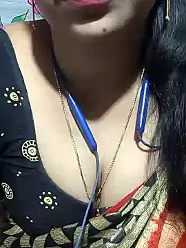 Snapshot of telugu-juliet chatting on November 12, 2025, 6:17 am telugu-juliet online show from November 12, 2025, 6:17 am