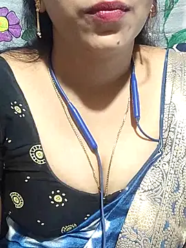 Snapshot of telugu-juliet chatting on October 23, 2025, 5:44 pm telugu-juliet online show from October 23, 2025, 5:44 pm