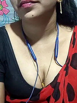 Snapshot of telugu-juliet chatting on November 3, 2025, 5:23 am telugu-juliet online show from November 3, 2025, 5:23 am