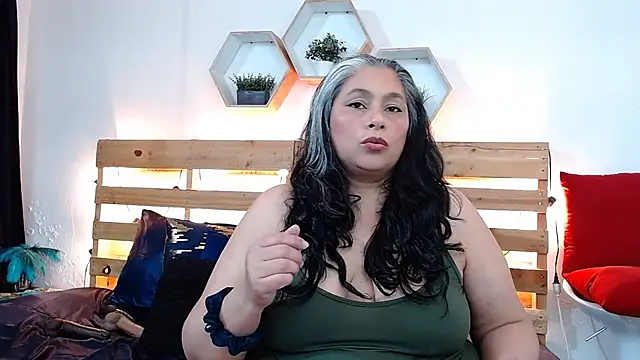 sheila reeves2772 online show from September 25, 2025, 4:46 pm