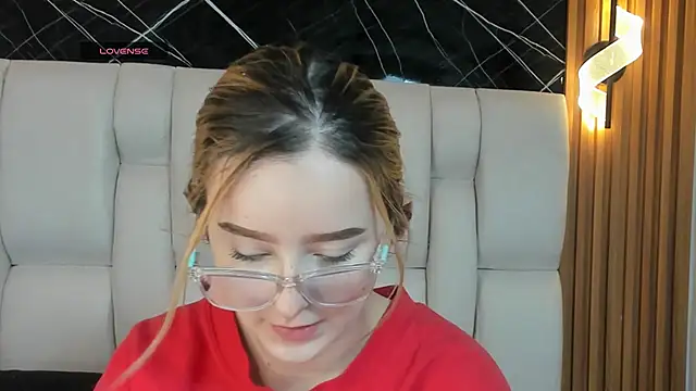 Snapshot of kristal_joi_dl chatting on November 29, 2025, 12:49 pm kristal joi dl online show from November 29, 2025, 12:49 pm