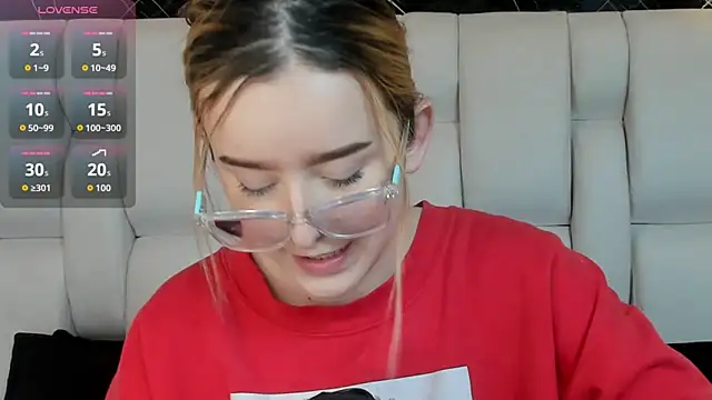 Snapshot of kristal_joi_dl chatting on November 27, 2025, 1:00 pm kristal joi dl online show from November 27, 2025, 1:00 pm