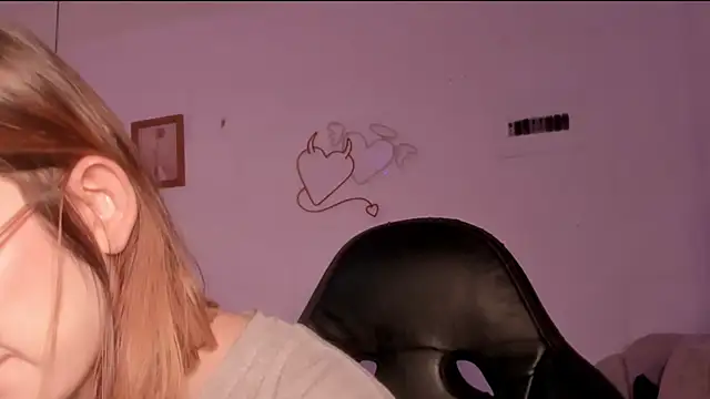 Snapshot of kristal_joi_dl chatting on September 24, 2025, 12:11 pm kristal joi dl online show from September 24, 2025, 12:11 pm